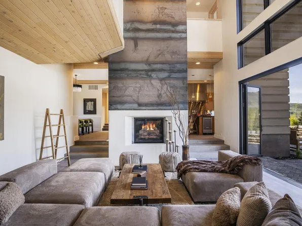 316 Juniper Rd, Sun Valley, ID 83353