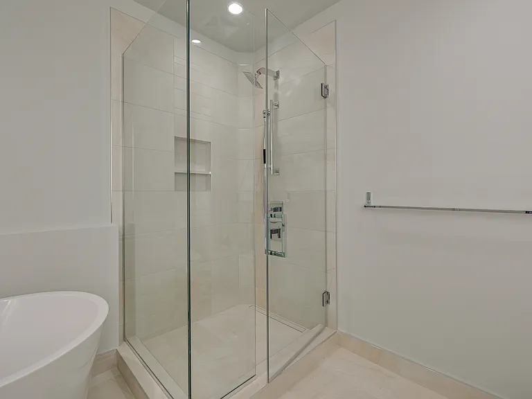 10360 102nd St NW — Photo 113