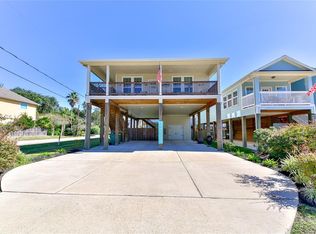 2120 Menard Ave, Seabrook, TX 77586