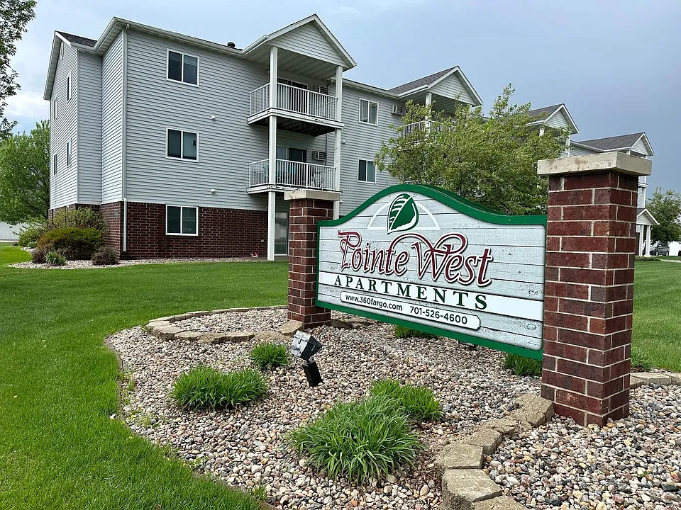 Pointe West V