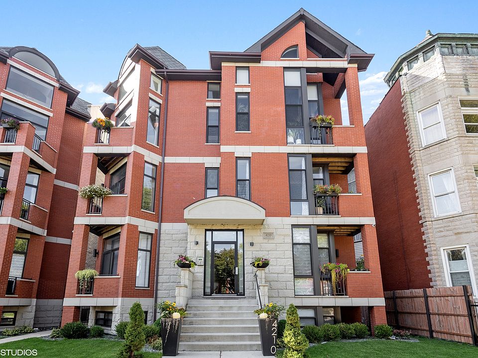 1st image of 4210 S Ellis Ave #3S