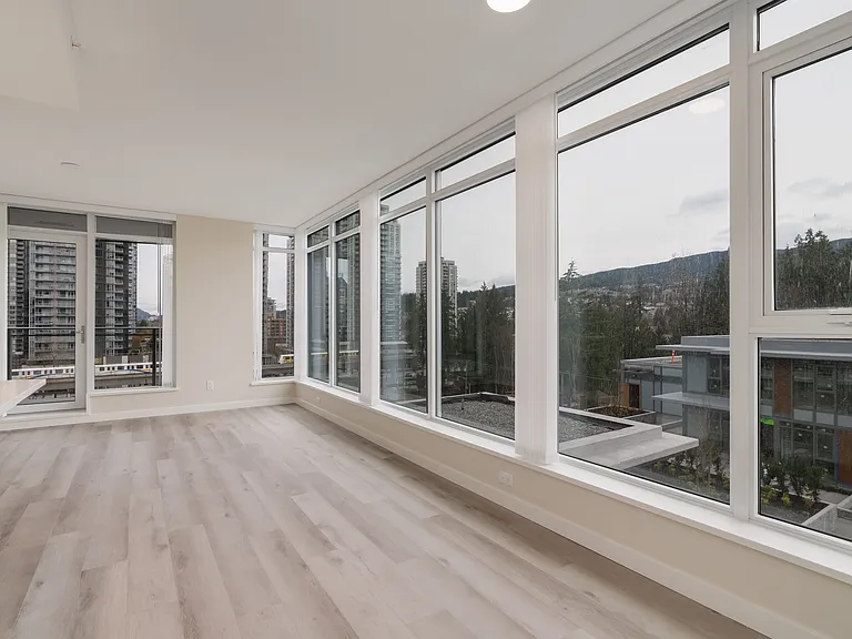 1182 Westwood St — Photo 5