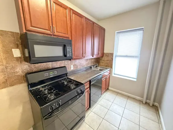 18 Wright Avenue image 14 of 35