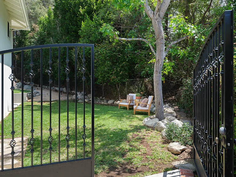 510 Foothill Ave — Photo 55