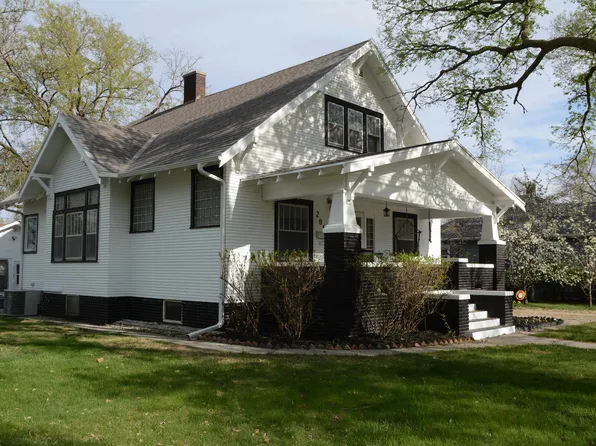 206 S Nebraska Ave, Minden, NE 68959