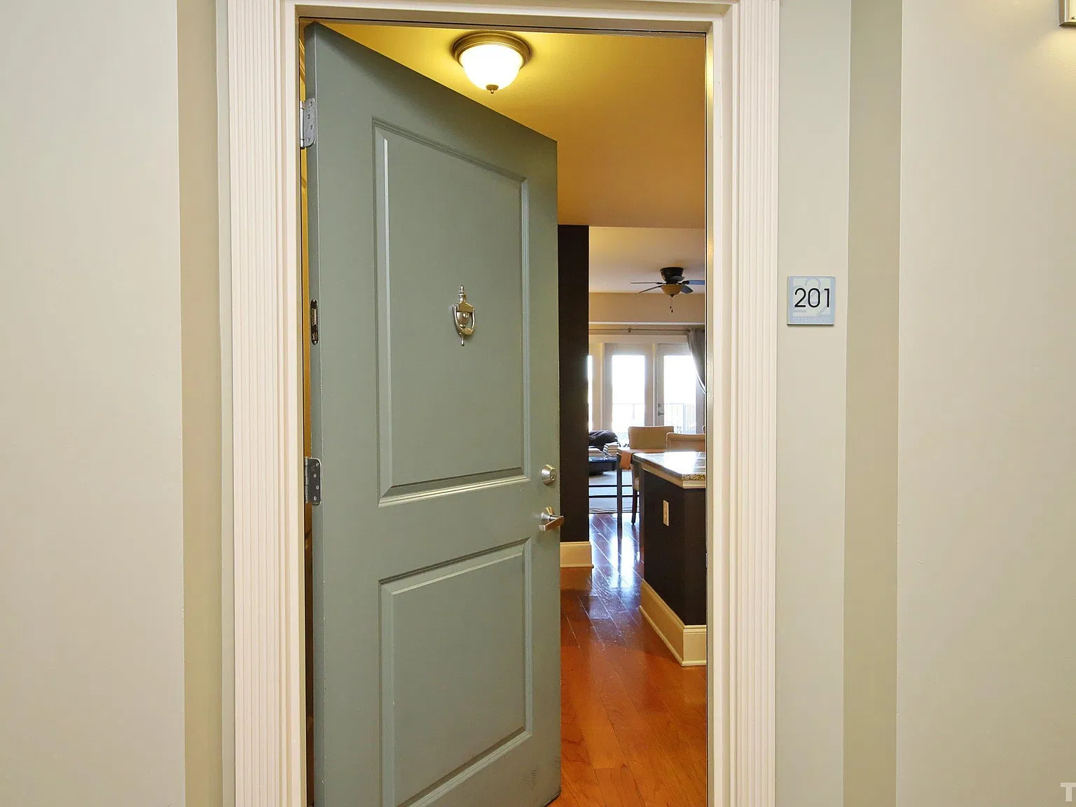 2 bed, 2.0 bath, $2,450 — Photo 3