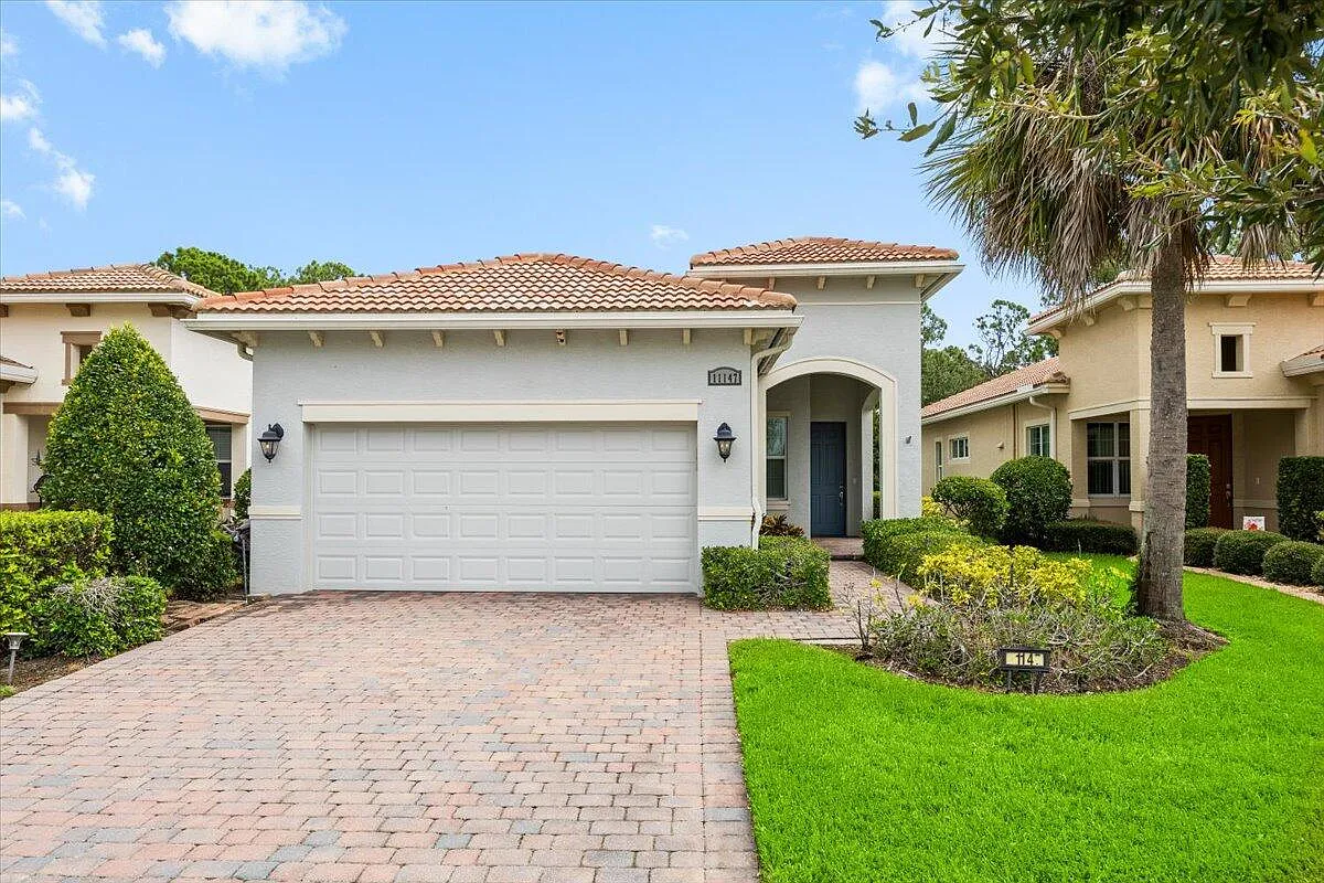 3 bed, 2.0 bath, 1831 sqft, $2,800 — Photo 1