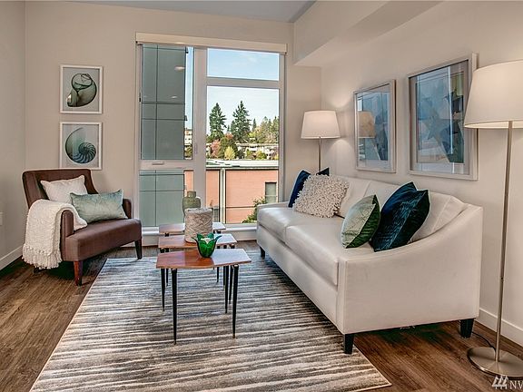 4th image of 1085 103rd Ave NE APT 512