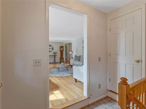 4th image of 7895 Dewitt Dr