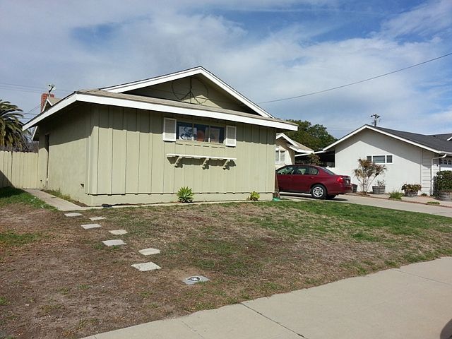 1st image of 1401 Yale Pl