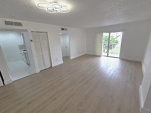 1 bed, 760 sqft, $1,800 — Photo 2