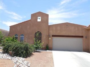 523 Taylor Rd NE, Los Lunas, NM 87031