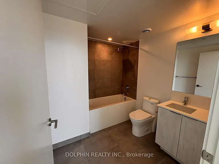 8 Wellesley St W #5809 — Photo 17