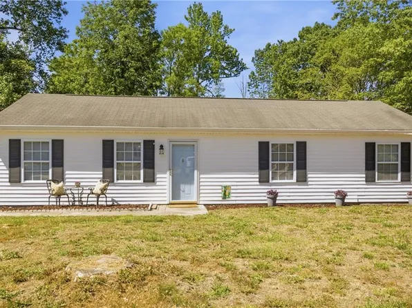 81 Easy St, Dutton, VA 23050
