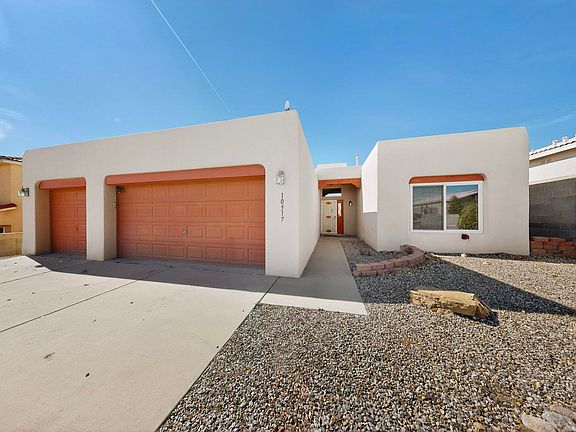 3rd image of 10517 Sorrento Dr NW