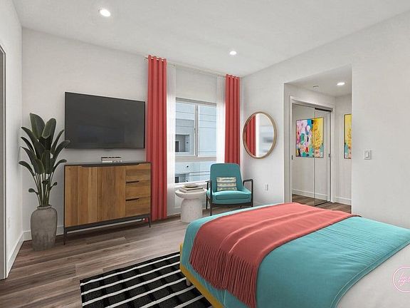4th image of 1310 Gordon St #306