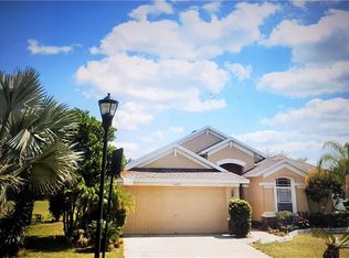 525 Dunaway Dr, Valrico, FL 33594