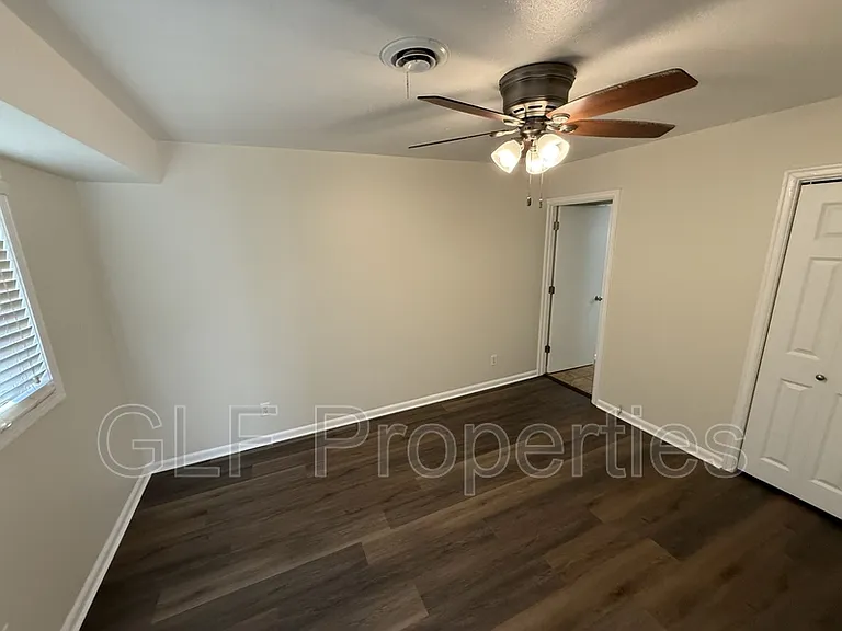 605 N 13th St #68 — Photo 5