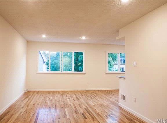 2nd image of 24028 67th Ave #2