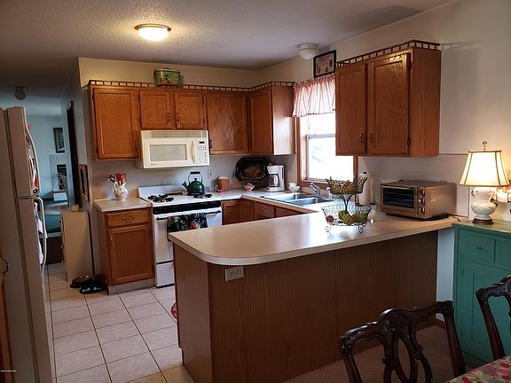 5th image of 2455 Nolan Ave NW