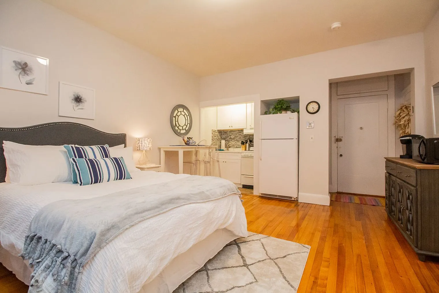 Studio, 1.0 bath, 441 sqft, $2,832 — Photo 3