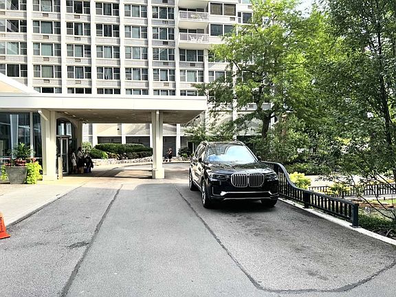 2nd image of 4250 N Marine Dr APT 822