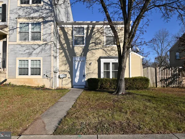 9 Heather Ln, Indian Head, MD 20640