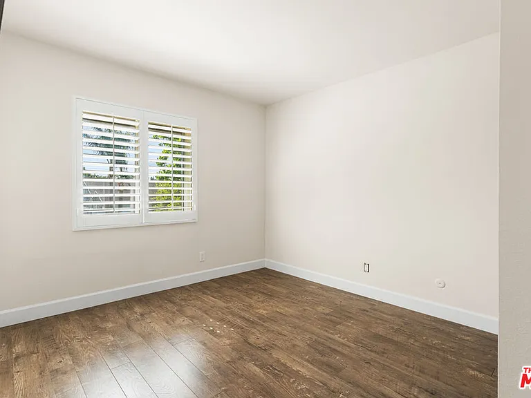 9200 Wystone Ave — Photo 40