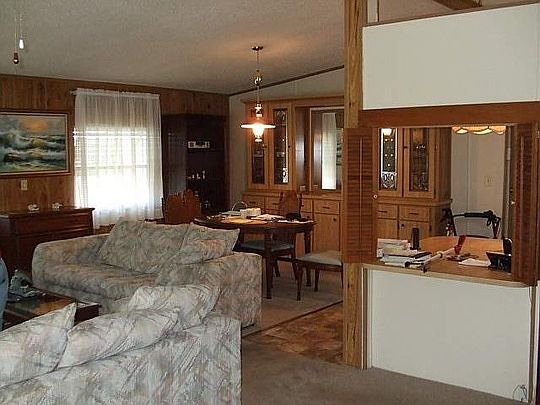 4th image of 177 Sea Fern Dr
