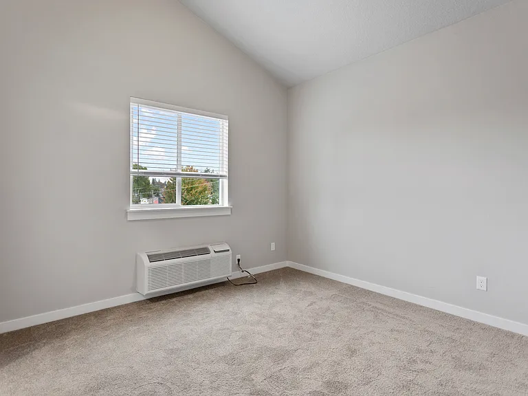 2840 19th Ave #7 — Photo 13