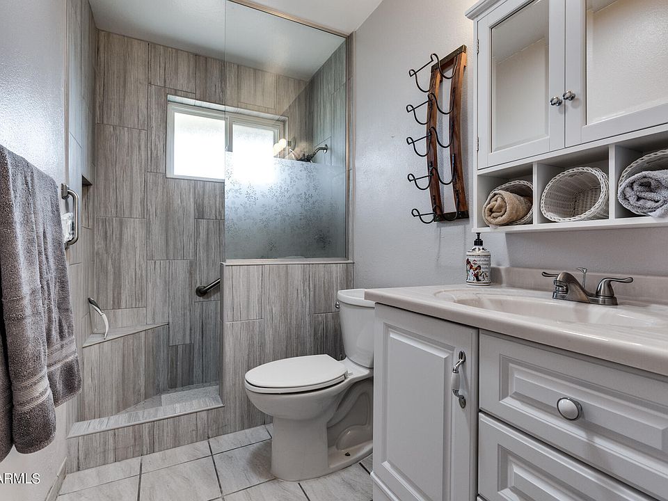 1st image of 12233 N 111TH Avenue