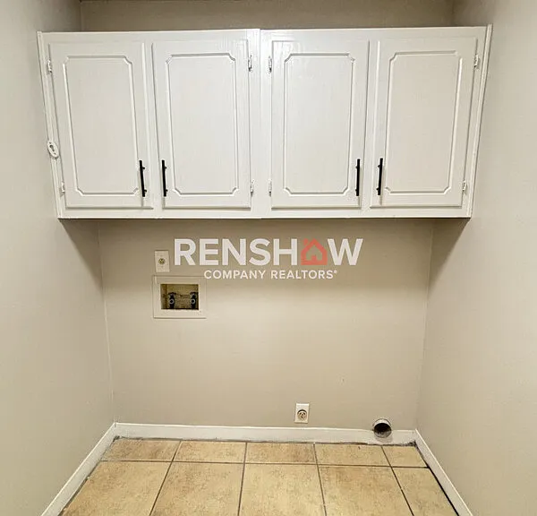 2302 Hawksmoor Pl — Photo 9