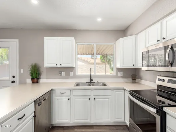 2302 E MONTE CRISTO Avenue, Phoenix, AZ 85022