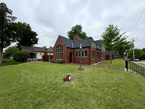 1904 S Yorktown Ave Photo 1