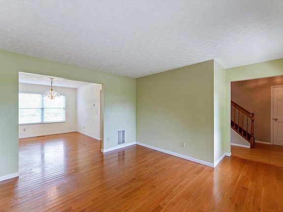 2nd image of 3275 Scioto Farms Dr