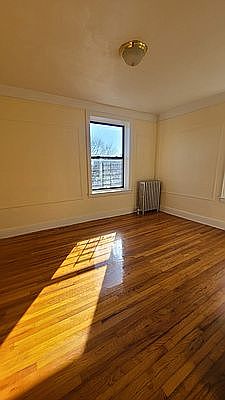 2nd image of 3201 Glenwood Rd #Bb