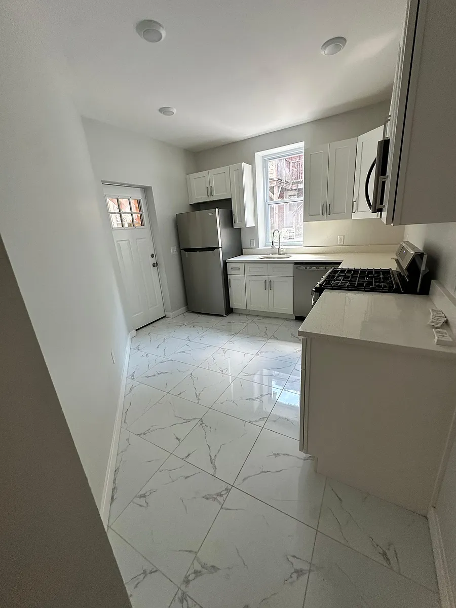 Building Photo - 3202 Brereton St #1