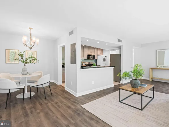 6301 Stevenson Ave APT 410, Alexandria, VA 22304