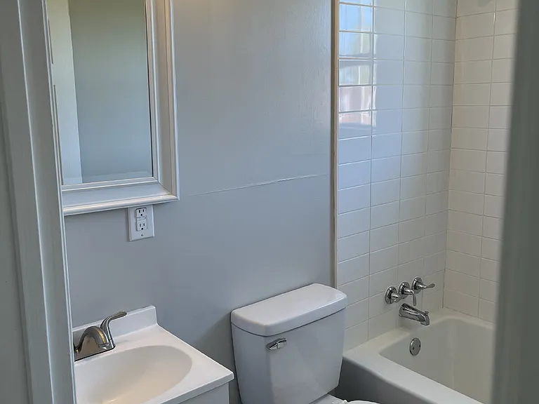 2607 Jefferson St #7 — Photo 11