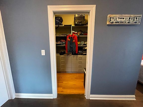 2nd image of 1444 N Orleans St APT 6K