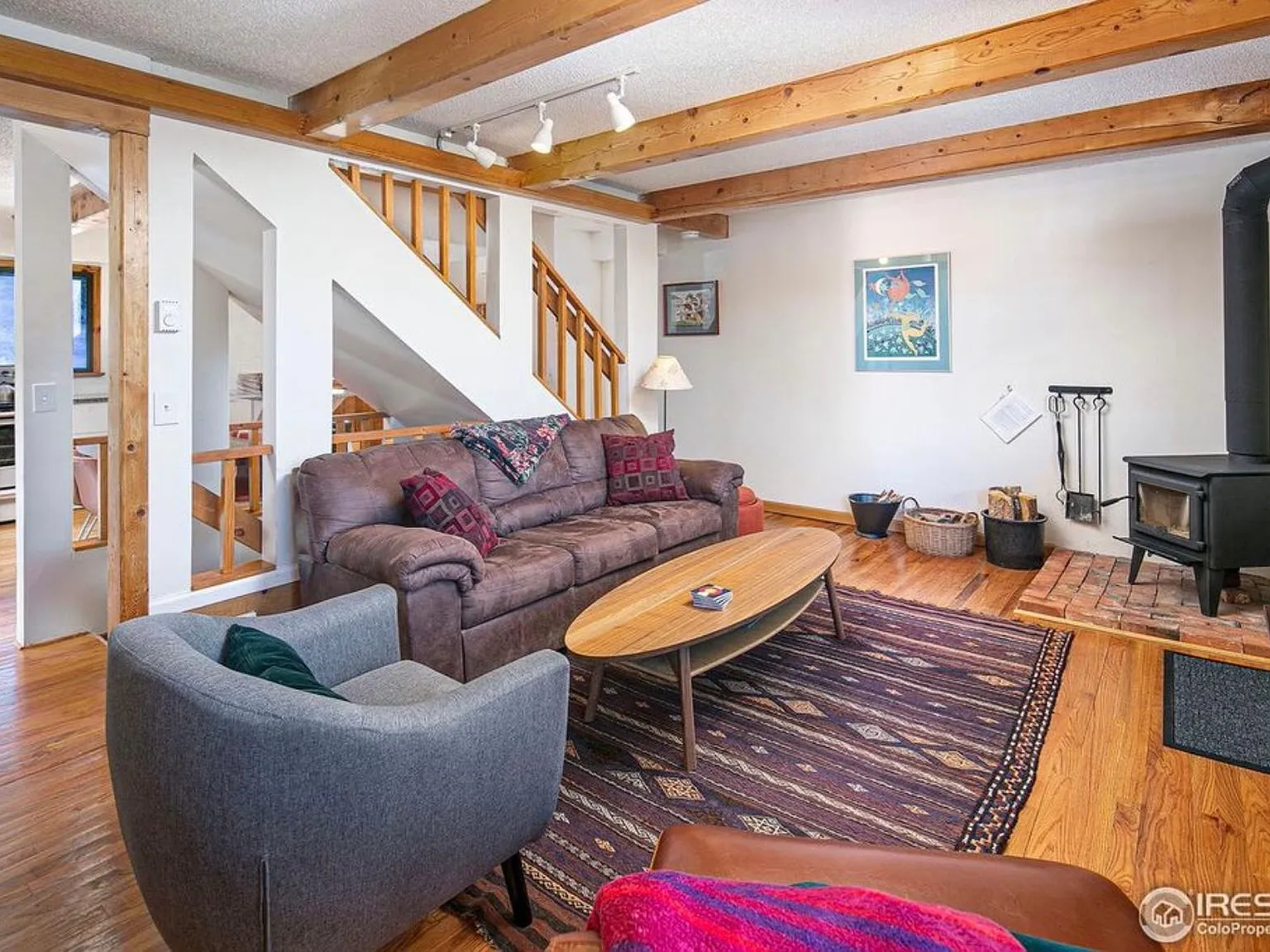 4 bed, 1690 sqft, $4,200 — Photo 3