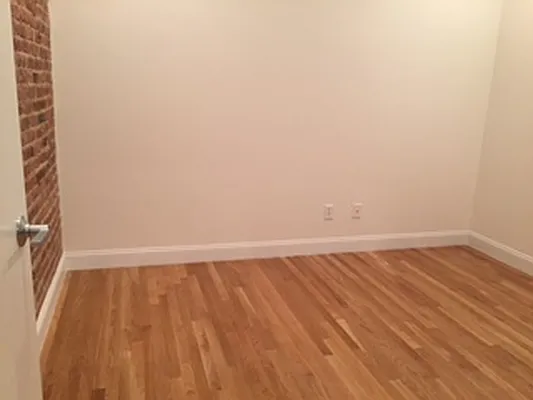 Rented by PMG Real Estate  | media 49