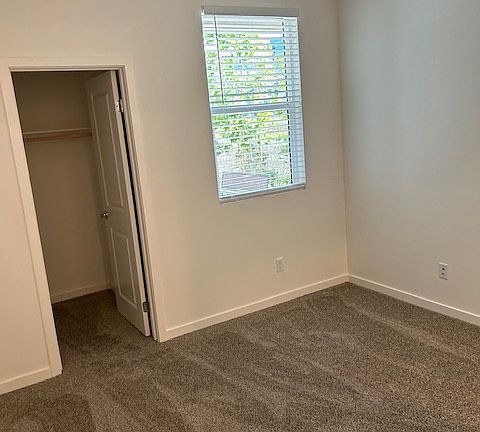 3rd image of 967 N Divino Privado Unit 18