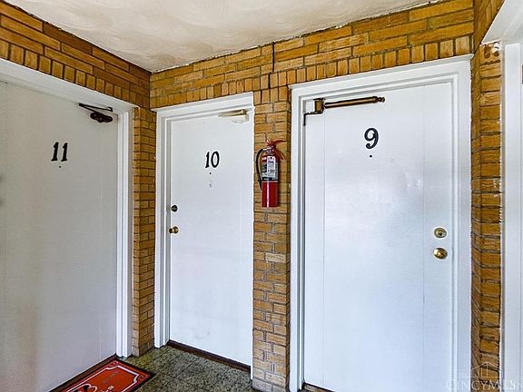 4th image of 3822 Washington Ave