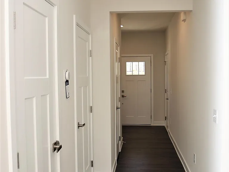 154 Eagle Wood Dr — Photo 8