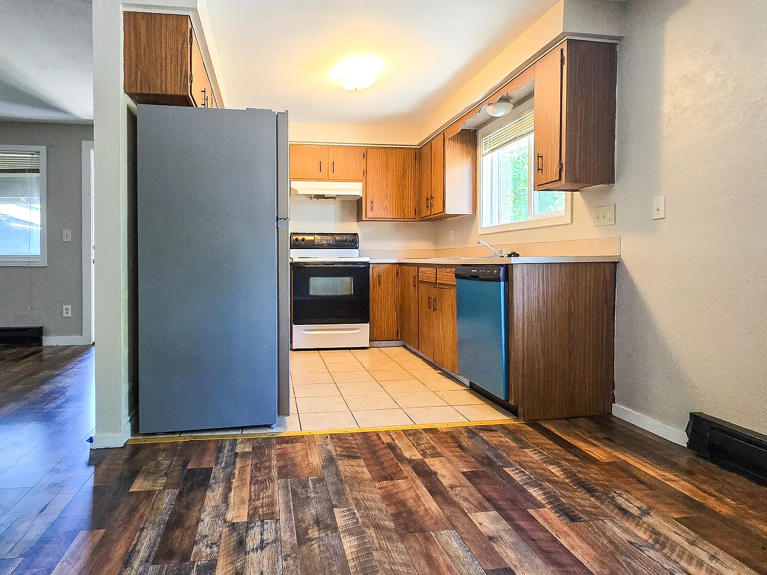 2 bed, 900 sqft, $1,150 — Photo 4