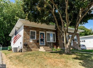 135 Morris Ave, Woodlyn, PA 19094