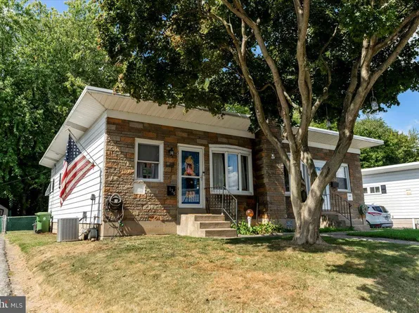 135 Morris Ave, Woodlyn, PA 19094