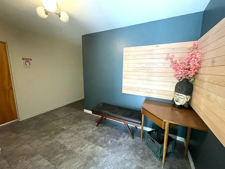 1332 California St #8 — Photo 17