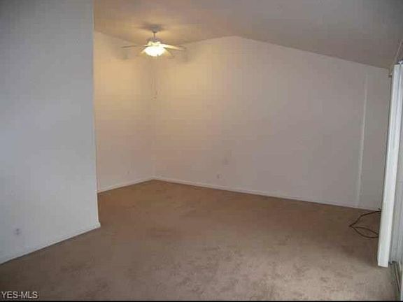 4th image of 2477 Warren Pkwy APT 2